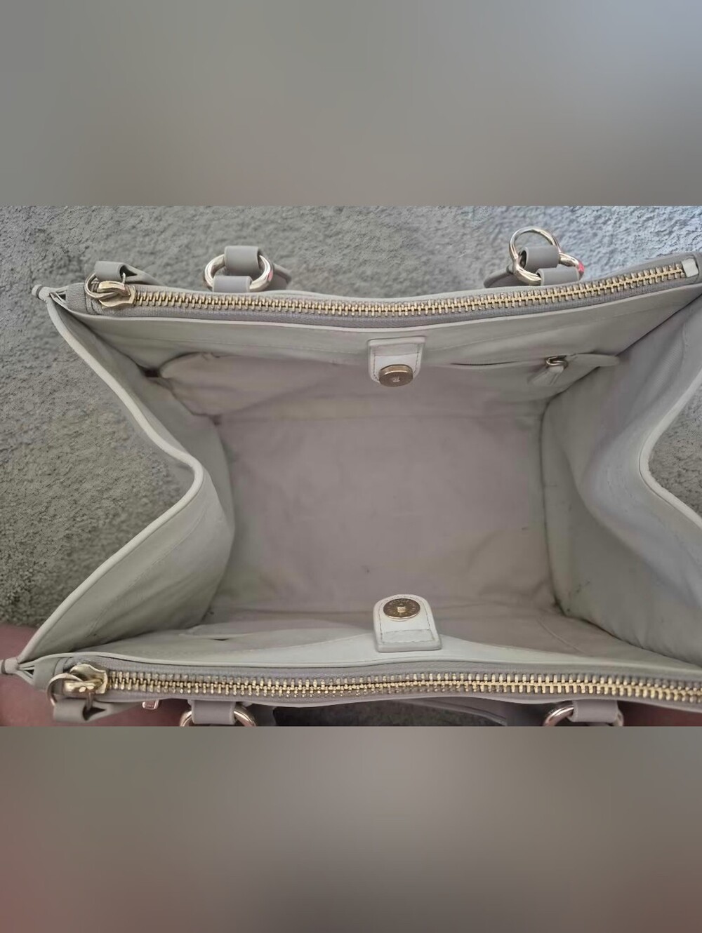 Coach Cream Leather Tote with Gold Feet - Picture 6 of 8